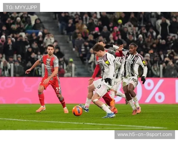 意甲联赛：比赛中发挥稳定的攻势频现，展现足球魅力