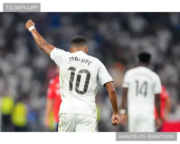 法国防线漏人，姆巴佩单骑突入建功