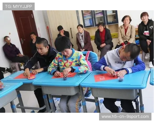足球俱乐部在青训中设立家长学堂与教练家校沟通机制,足球教练家长会发言稿 足球俱乐部在青训中设立家长学堂与教练家校沟通机制,足球教练家长会发言稿